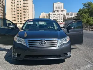2011 Toyota Avalon in Fujairah used car