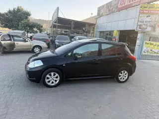 2009 Nissan Tiida in Fujairah used car