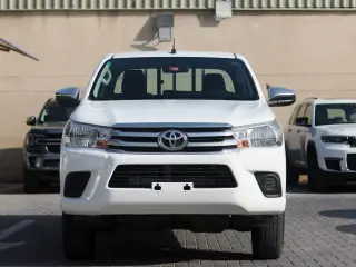 2021 Toyota Hilux in Fujairah used car